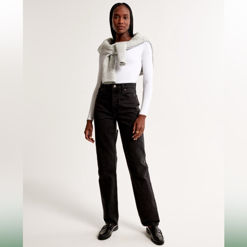 Abercrombie & Fitch Curve Love 90’s Straight Ultra High Rise Jeans